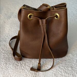 Urban Bucket Bag